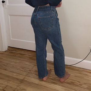 ♥️ Levi regular fit jeans ♥️